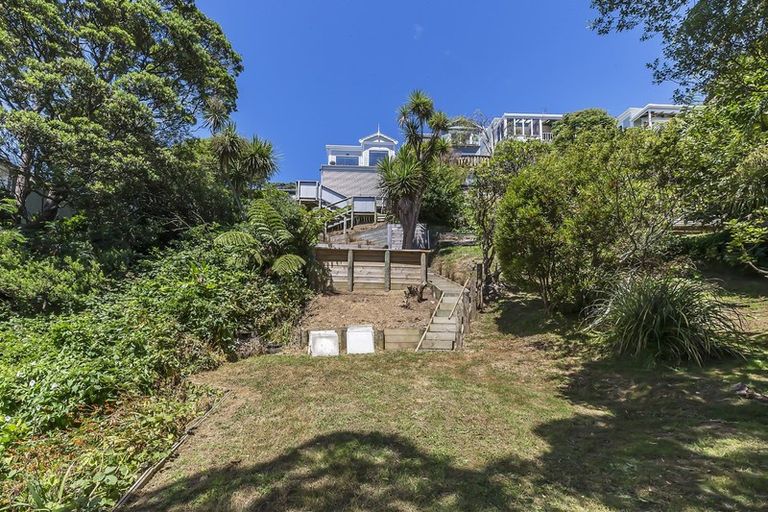 Photo of property in 10 Dorking Road, Brooklyn, Wellington, 6021