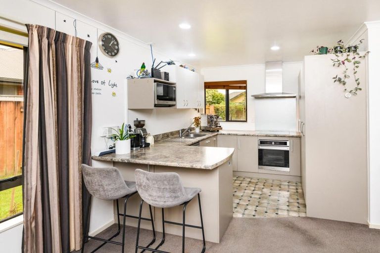 Photo of property in 1 Cleveland Heights, Kelvin Grove, Palmerston North, 4414