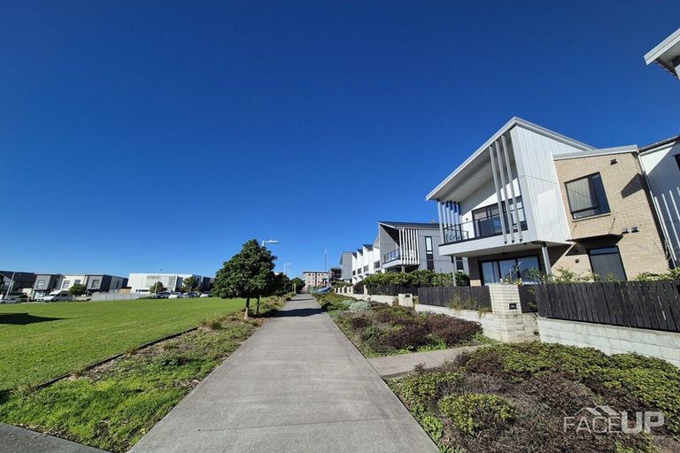 Photo of property in 1/48 Nugget Avenue, Hobsonville, Auckland, 0616