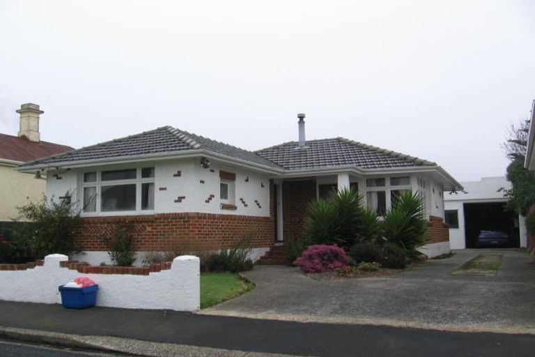 Photo of property in 18 Atkinson Street, South Dunedin, Dunedin, 9012