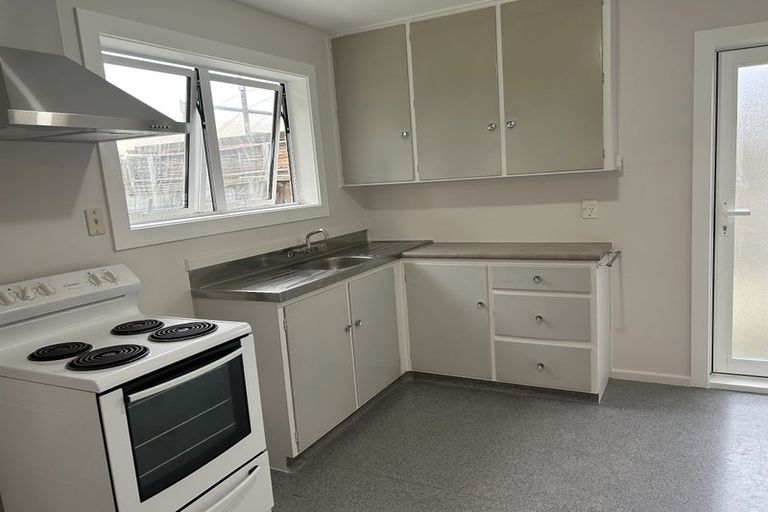 Photo of property in 4/112 Champion Street, Edgeware, Christchurch, 8013