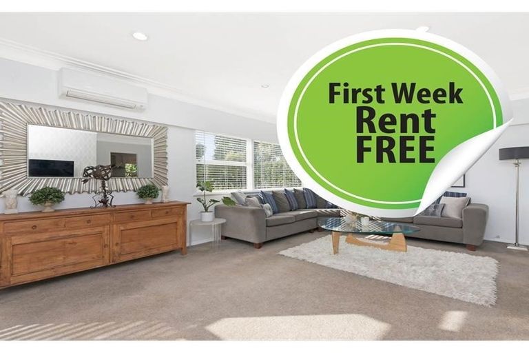 Photo of property in 29 Bert Wilson Place, Cockle Bay, Auckland, 2014