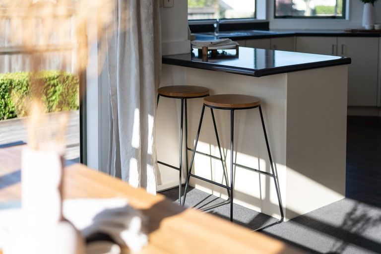 Photo of property in 52 Byron Street, Leamington, Cambridge, 3432