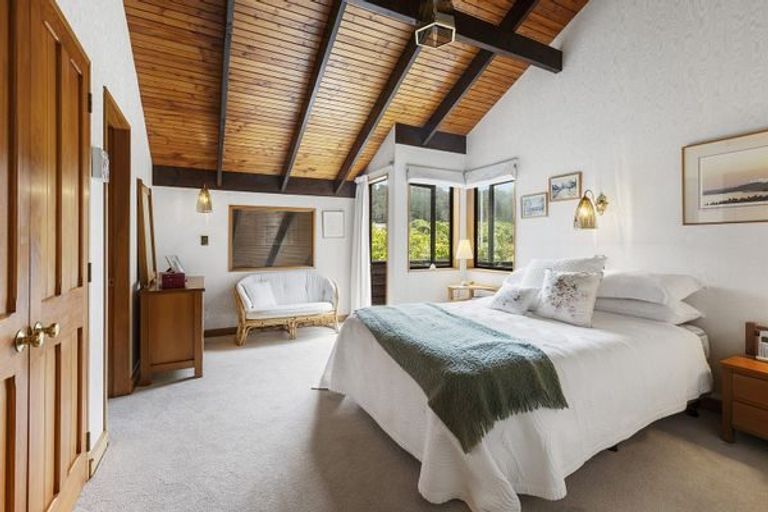 Photo of property in 426a Karori Road, Karori, Wellington, 6012