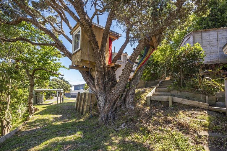 Photo of property in 10 Rosetta Road, Raumati South, Paraparaumu, 5032