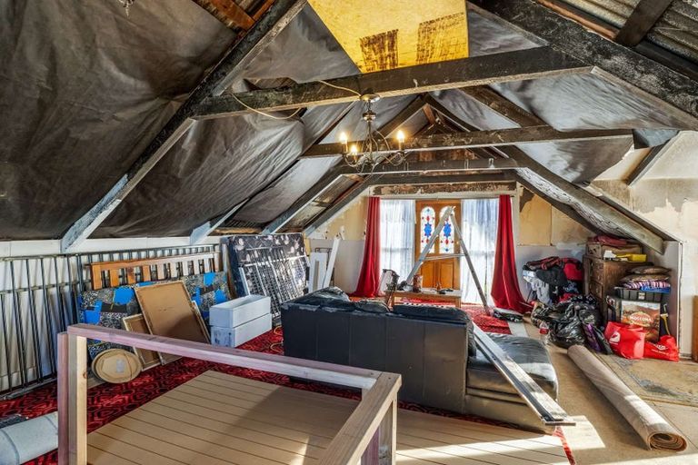 Photo of property in 19 Milne Street, Hunterville, 4730