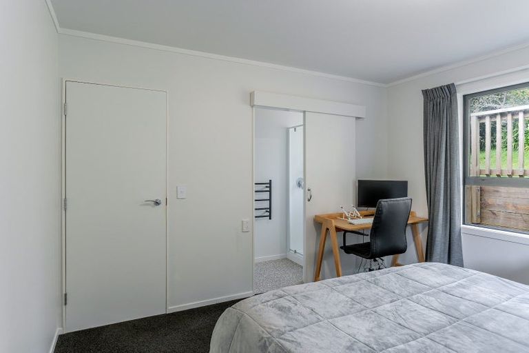 Photo of property in 17 Nalanda Crescent, Broadmeadows, Wellington, 6035