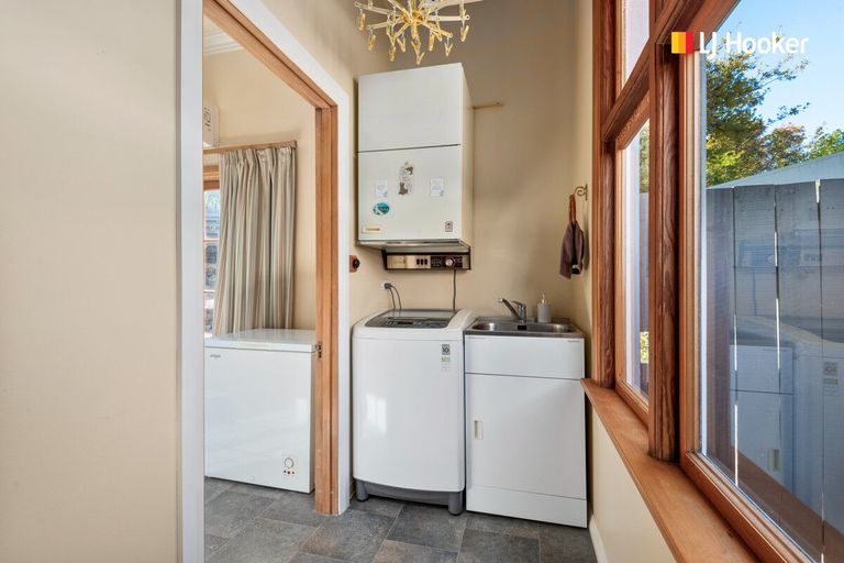 Photo of property in 3 Royal Crescent, Saint Kilda, Dunedin, 9012