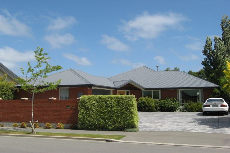 Photo of property in 33 Chesterfield Mews, Russley, Christchurch, 8042