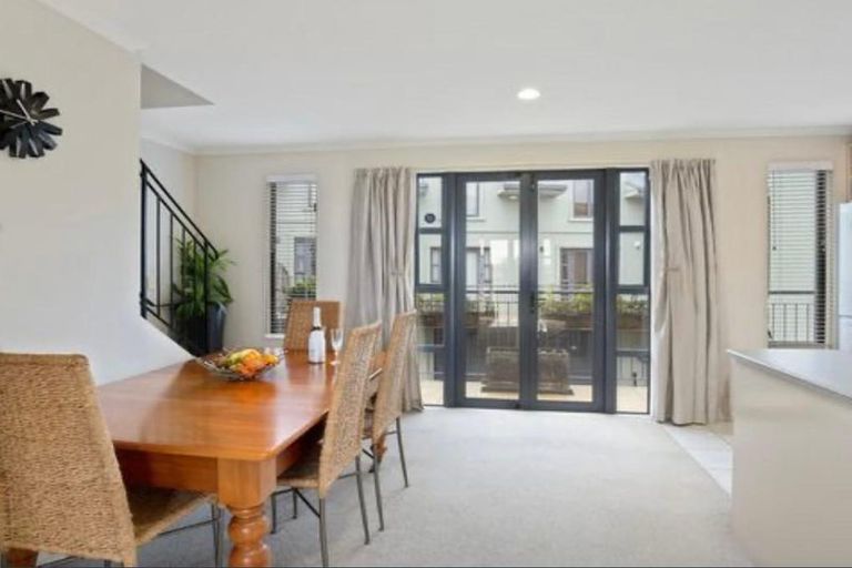 Photo of property in 10/268 Shirley Road, Papatoetoe, Auckland, 2025