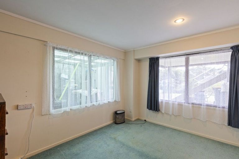 Photo of property in 8a Walmer Grove, Bell Block, New Plymouth, 4312