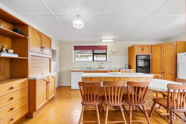 Photo of property in 106 Mcleod Street, Elderslea, Upper Hutt, 5018