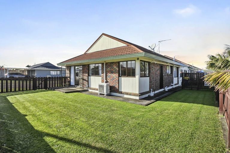 Photo of property in 1/20 Sturges Road, Henderson, Auckland, 0612