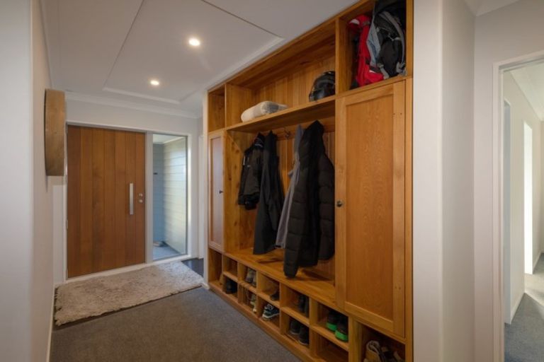 Photo of property in 16 Flaxgrove Place, Parklands, Christchurch, 8083