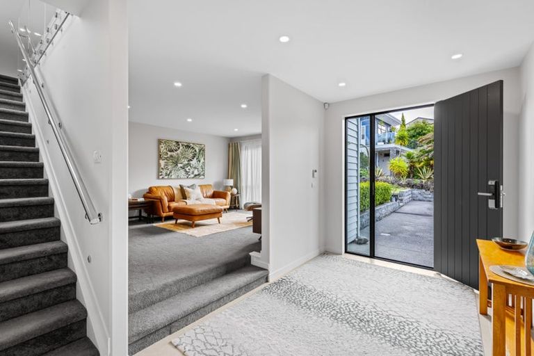 Photo of property in 15 Javelin Close, Gulf Harbour, Whangaparaoa, 0930