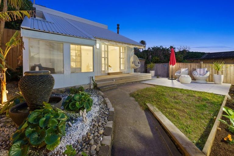 Photo of property in 3a The Esplanade, Raumati South, Paraparaumu, 5032