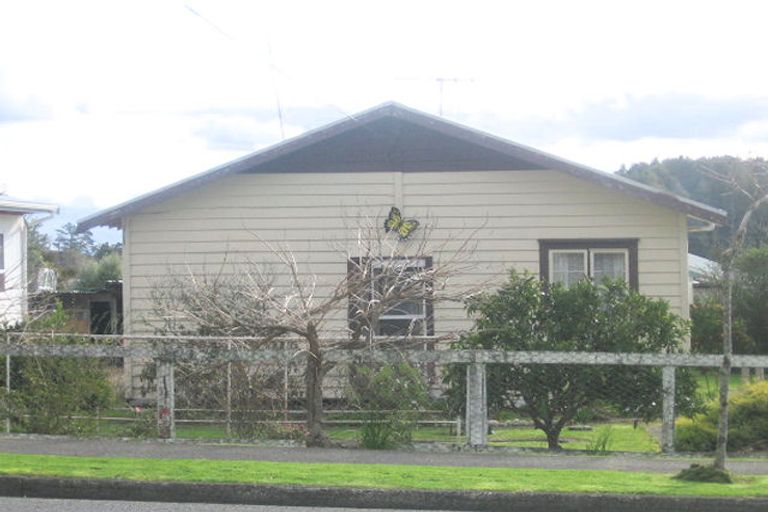 Photo of property in 74 George Street, Hikurangi, 0114