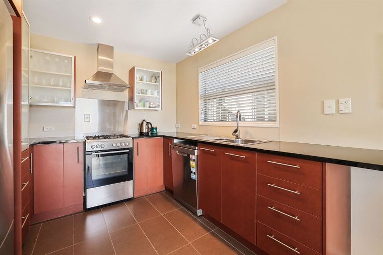 Photo of property in 2a Norton Close, Lyttelton, 8082