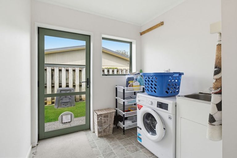 Photo of property in 5 Wilson Place, Marton, 4710