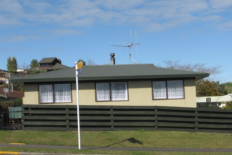 Photo of property in 147 Victory Street, Welcome Bay, Tauranga, 3112