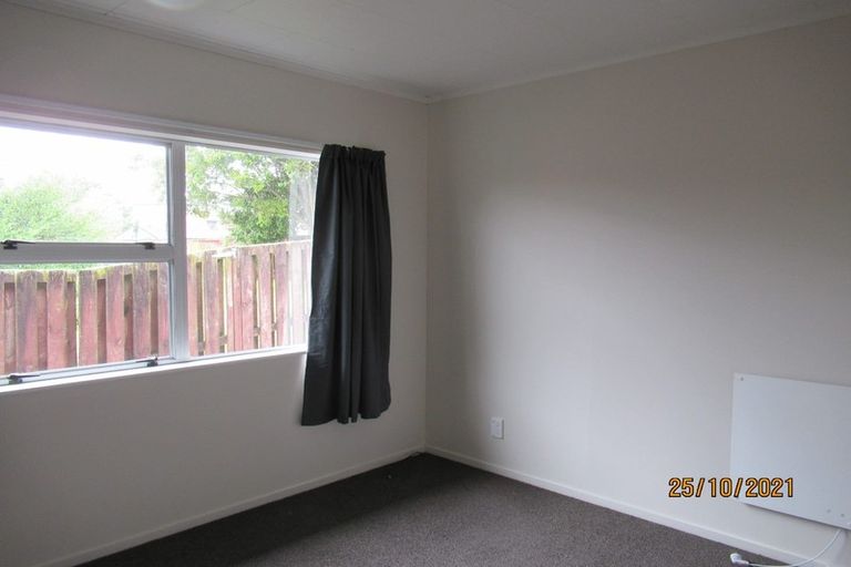 Photo of property in 1/2 Costar Place, Wiri, Auckland, 2104