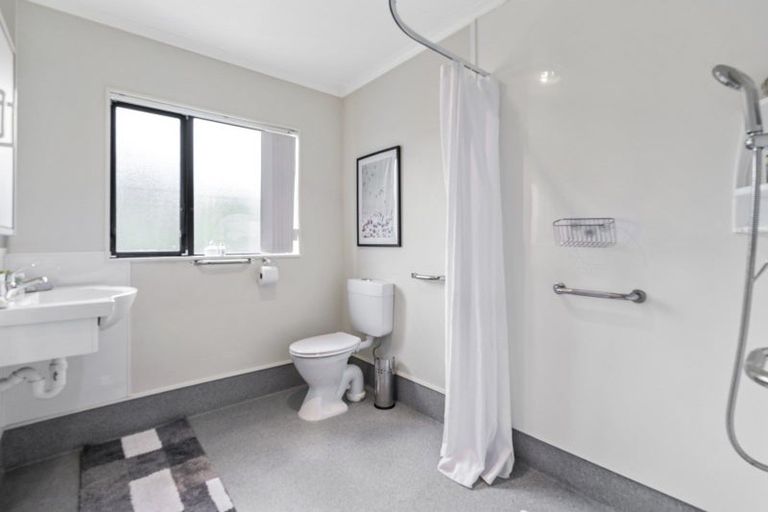 Photo of property in Redwood Village, 20/42 Main Road, Tawa, Wellington, 5028