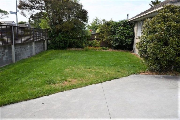Photo of property in 20 Woodlands Place, Aranui, Christchurch, 8061