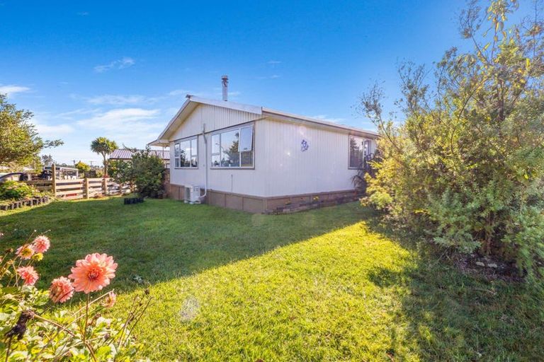 Photo of property in 19 Pukatea Street, Inglewood, 4330