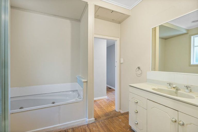 Photo of property in 96 Main Road, Tirau, 3410