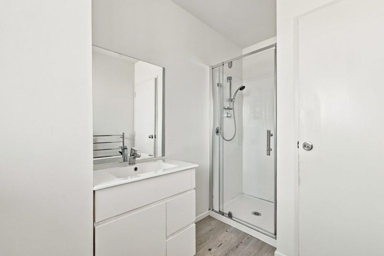Photo of property in 1/52 North Avon Road, Richmond, Christchurch, 8013