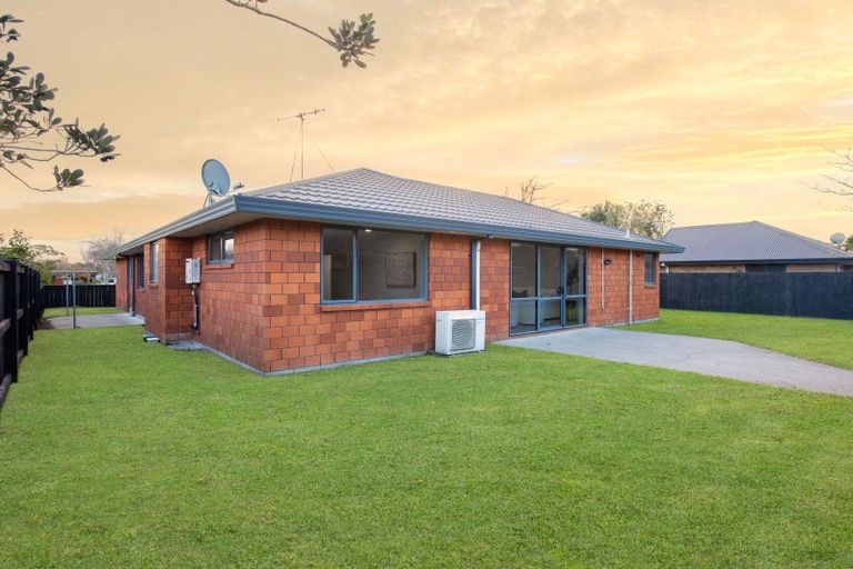 Photo of property in 5 Chancery Close, Hamilton East, Hamilton, 3216