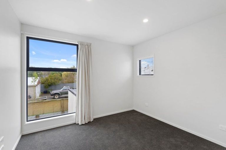 Photo of property in 2/15 Waltham Road, Sydenham, Christchurch, 8023