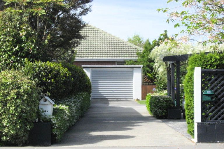 Photo of property in 2/34 Ambleside Drive, Burnside, Christchurch, 8053