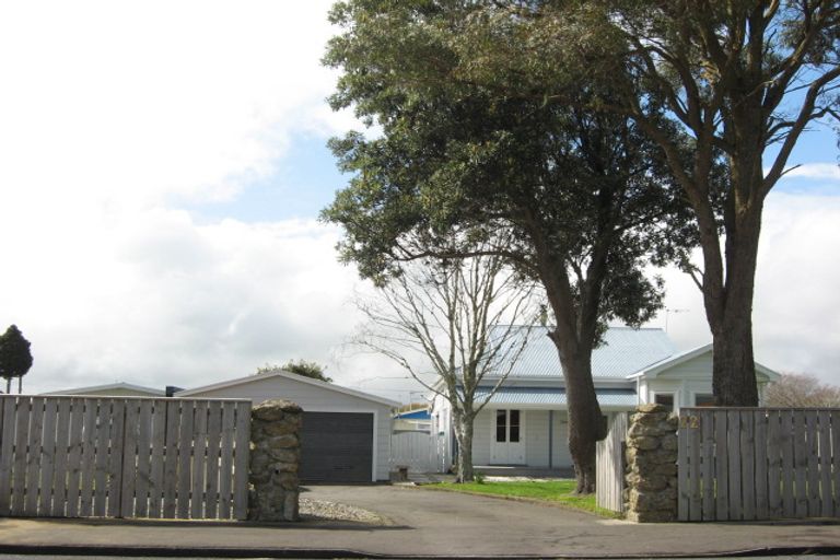 Photo of property in 22 Ngakoti Street, Urenui, 4375