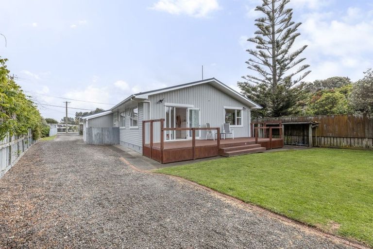 Photo of property in 105 Leinster Avenue, Raumati South, Paraparaumu, 5032