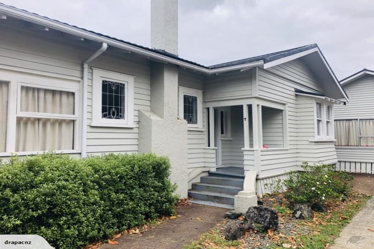 Photo of property in 7-7a Rangiatea Road, Epsom, Auckland, 1023