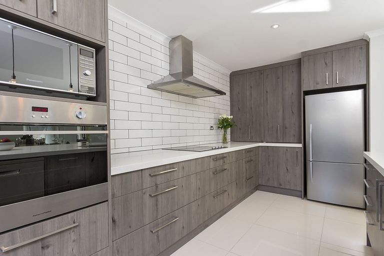 Photo of property in 10a Bacot Place, Howick, Auckland, 2014