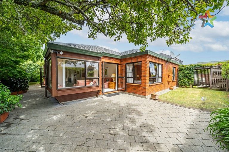 Photo of property in 2/945 High Street, Avalon, Lower Hutt, 5011