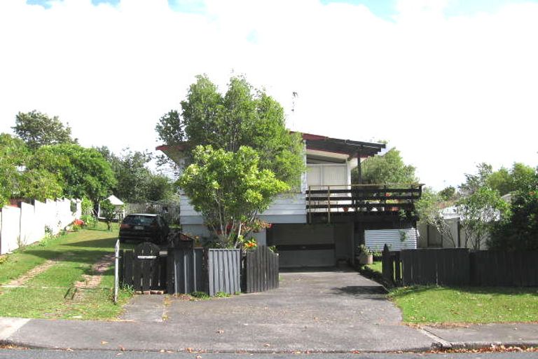 Photo of property in 3 Pankhurst Place, Sunnyvale, Auckland, 0612