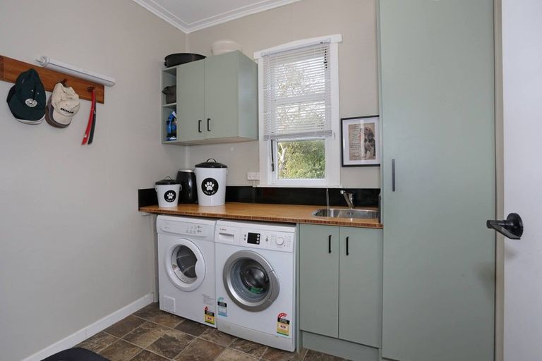 Photo of property in 61 Skerman Street, Marton, 4710