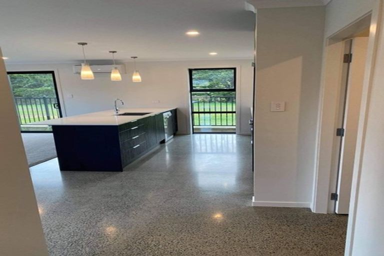 Photo of property in 15 Tanner Place, Te Kamo, Whangarei, 0112