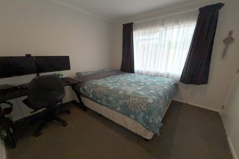 Photo of property in 23a Pearce Crescent, Taita, Lower Hutt, 5011