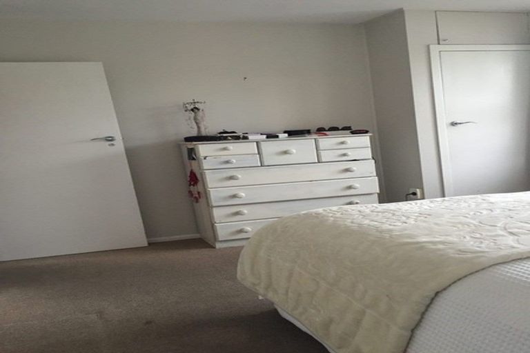 Photo of property in 176 Centaurus Road, Saint Martins, Christchurch, 8022