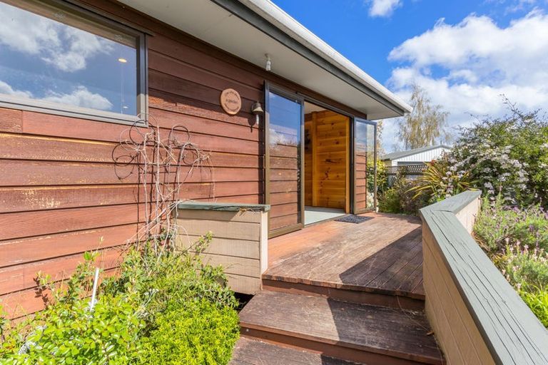 Photo of property in 3 Antonia Place, Kinloch, Taupo, 3377