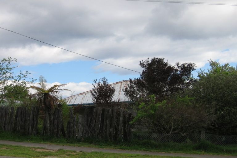 Photo of property in 45 Tamatea Road, Taupo, 3330
