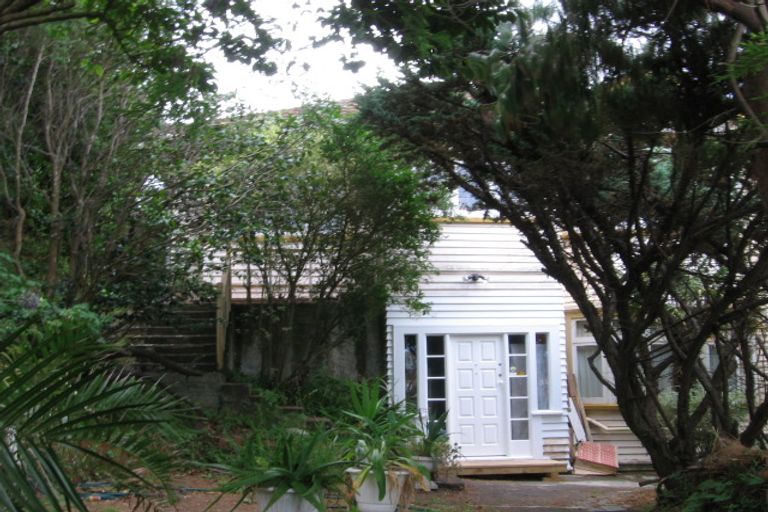 Photo of property in 8 Akatea Street, Berhampore, Wellington, 6023