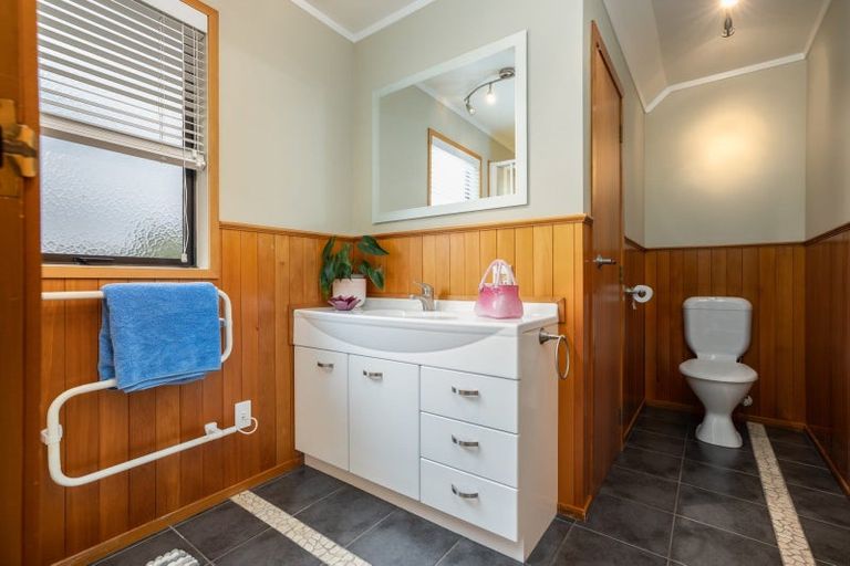 Photo of property in 2 Drayton Place, Leamington, Cambridge, 3432