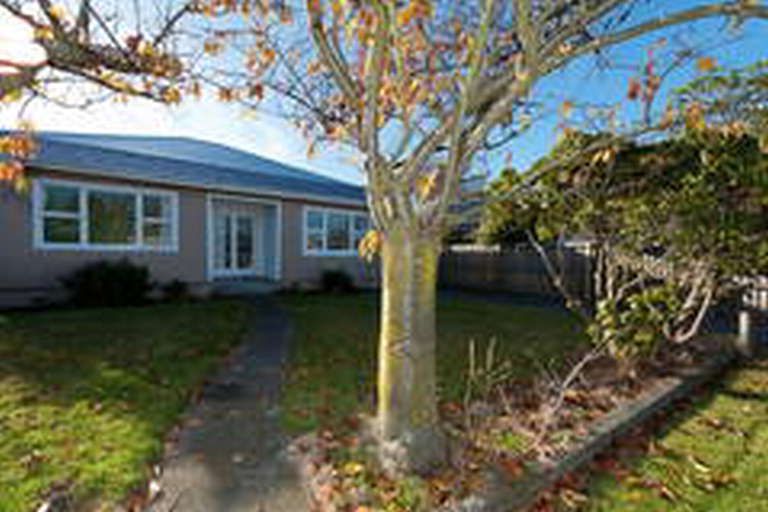 Photo of property in 18 Torrens Road, Hillmorton, Christchurch, 8024