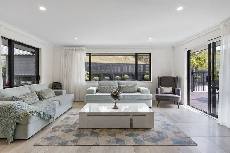 Photo of property in 17 Wautaiti Drive, Riverhead, 0820