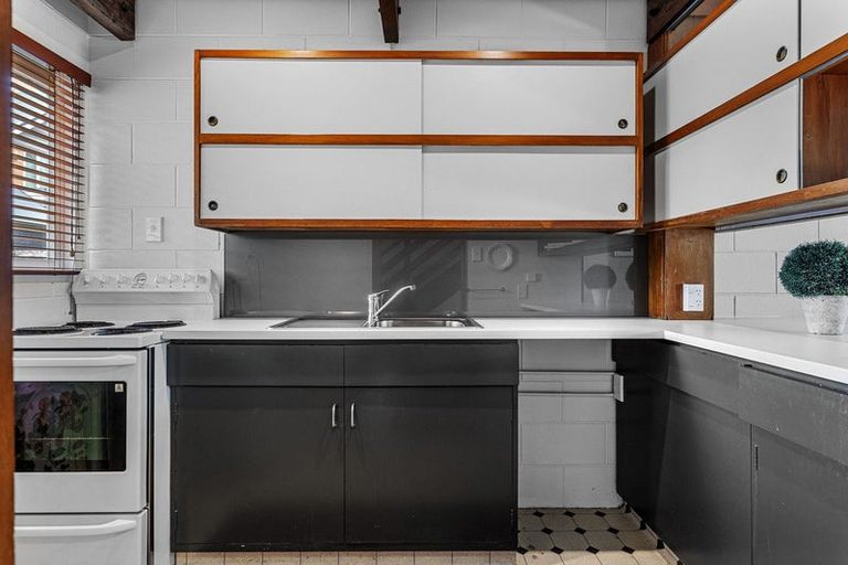 Photo of property in 2/30 Clissold Street, Merivale, Christchurch, 8014